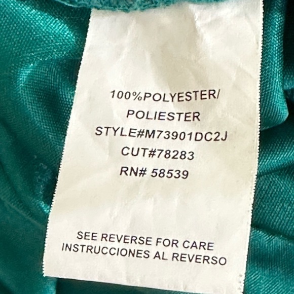 Speechless sz sm dressy dress in emerald faux decorative pin accent. - Picture 14 of 15